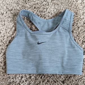Nike Women's Padded Sports bra - Small